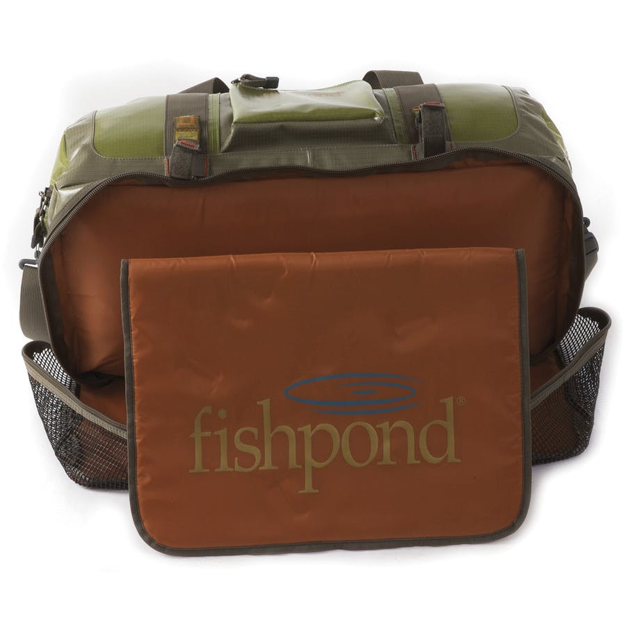 https://activejunky.s3.amazonaws.com/images/thefix_upload/AJ2/fishpond-wader-duffel-002.jpg